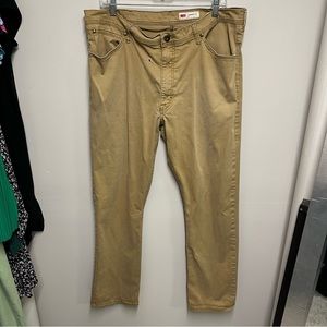 Men's Wranger Brown Straight Fit Pants Size 38x32